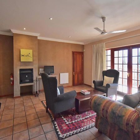 The Clarens Place Esterno foto