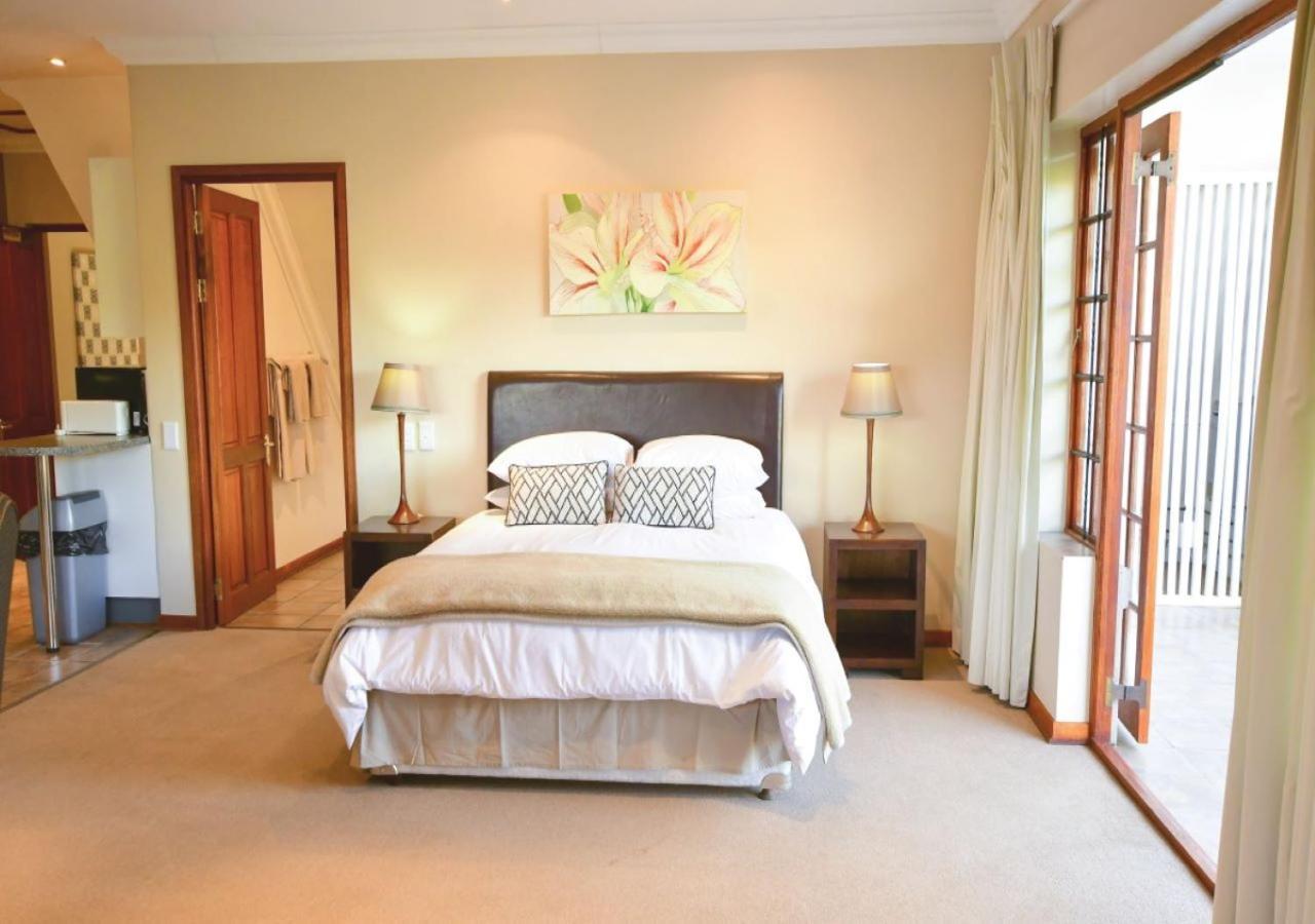 The Clarens Place Esterno foto